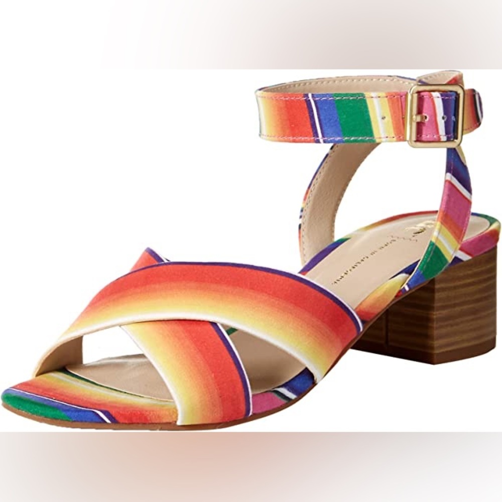 🎉6xHP - Walking on Sunshine🎉 Born in California Rainbow Sandals 6.5M